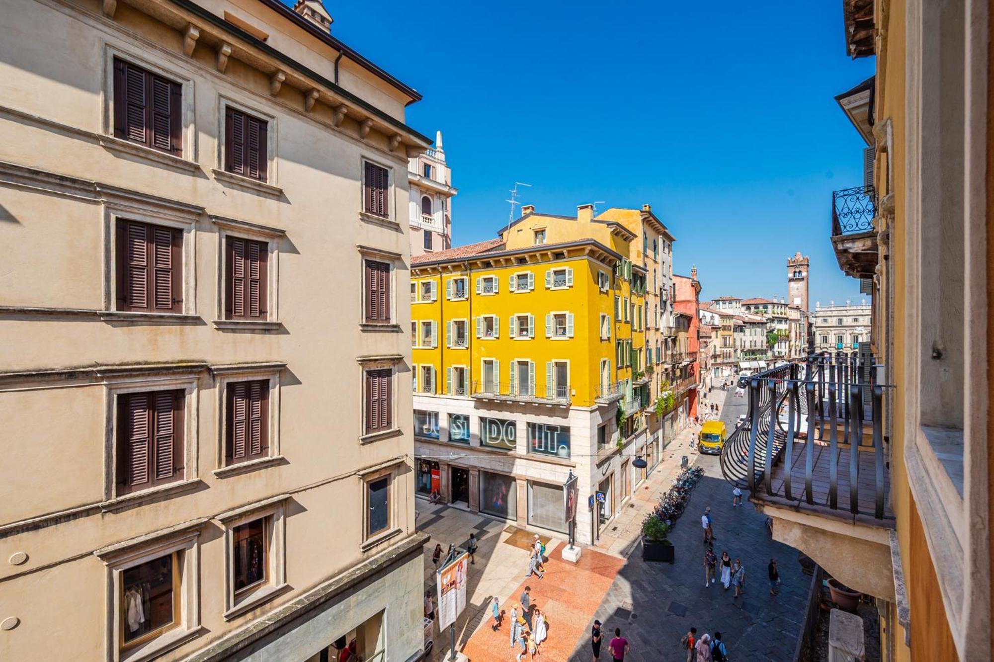 Hoomee Piazza Erbe Apartment Verona Ngoại thất bức ảnh